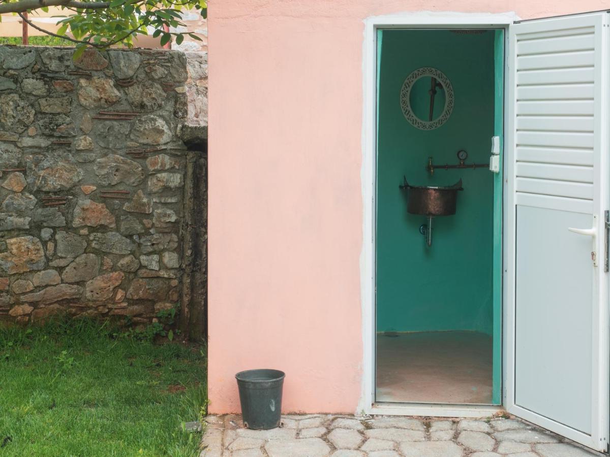 Vintage Stone-Built Country Cottage In Richea Kouloureika Zewnętrze zdjęcie